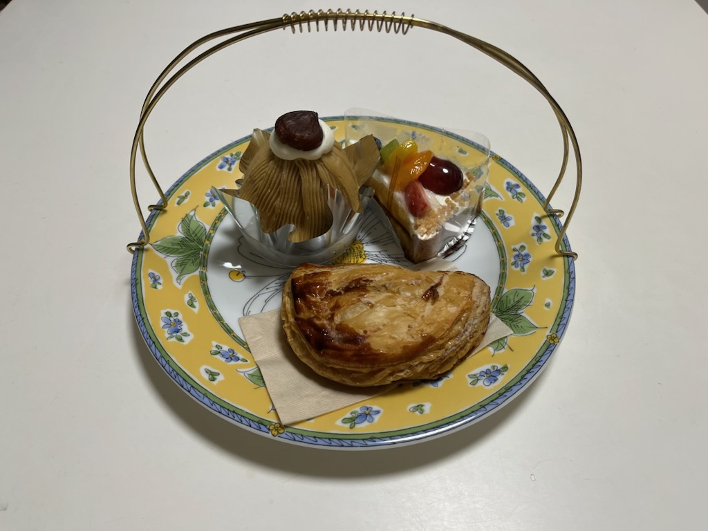 ケーキ3個