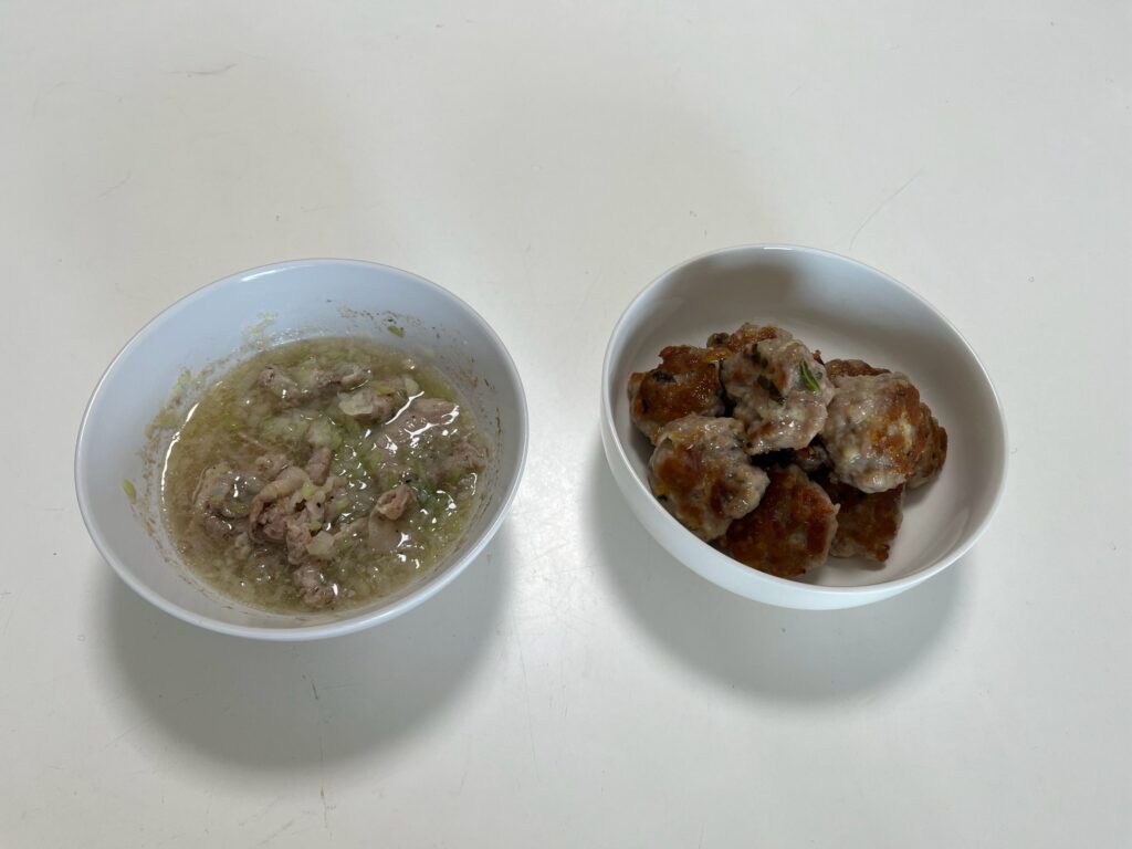 つけ麺用ねぎ豚だれ、豚小間チーズボール。