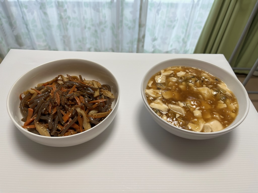 ちくわ入りきんぴら、アサリと豆腐の中華うま煮