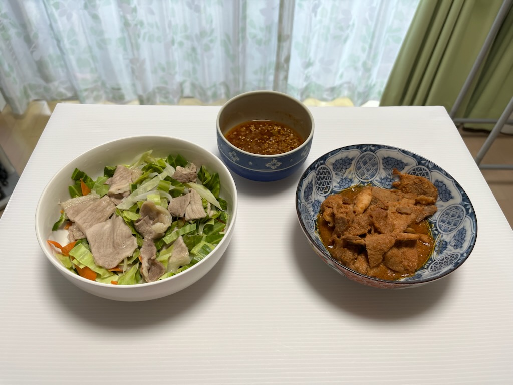豚肉と野菜のレンジ蒸し、万能中華だれ、味付け豚肉。