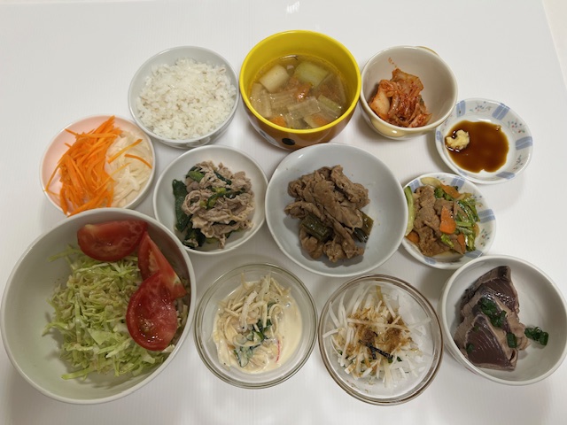 小皿に盛った料理