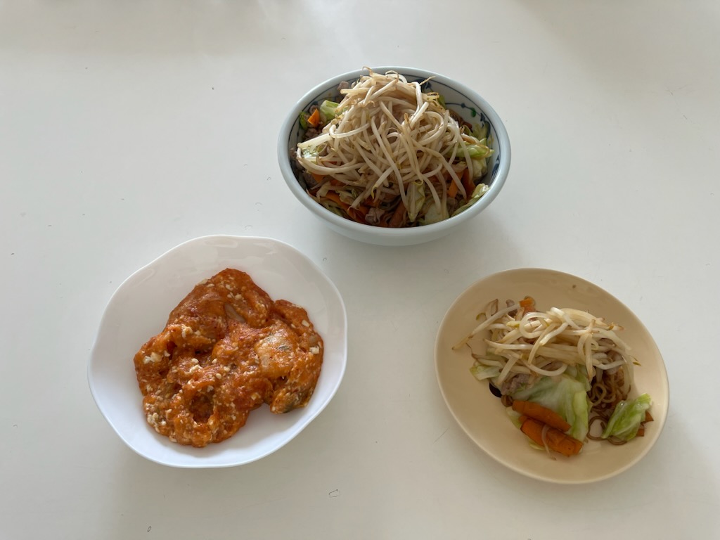 キムチチヂミ、焼きそば