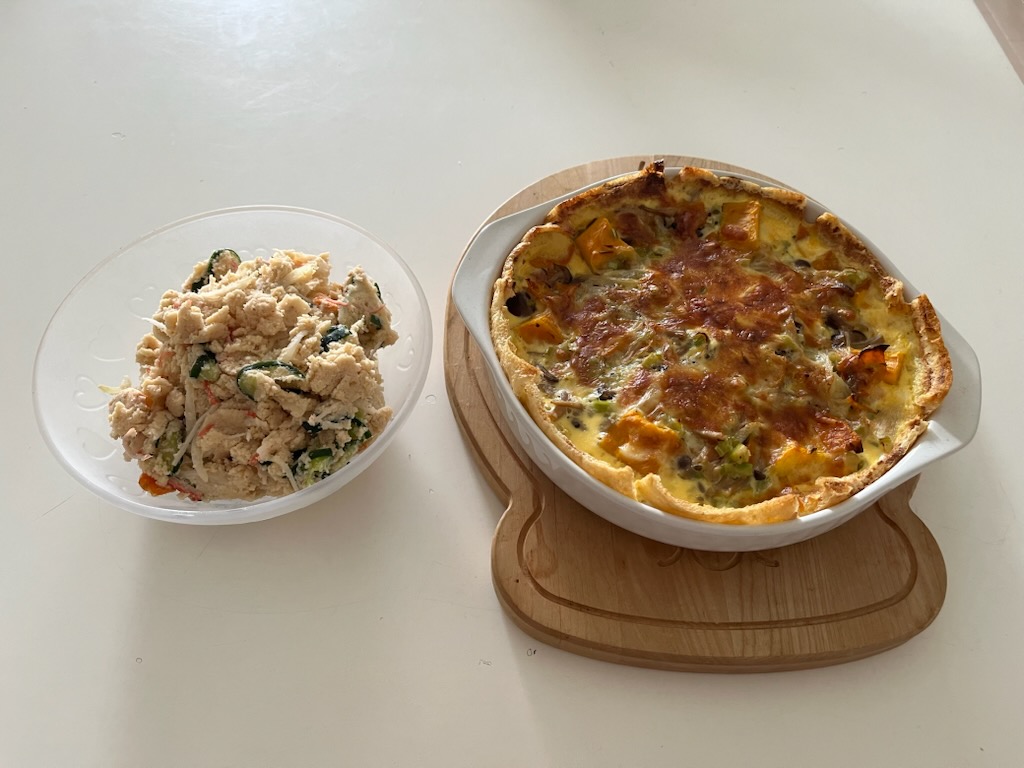 おからサラダ、油揚げのキッシュ。