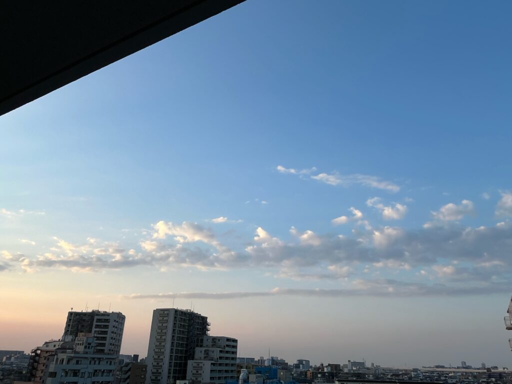 朝の雲
