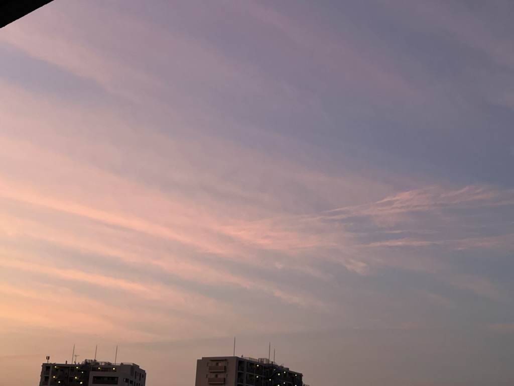 5時の空。