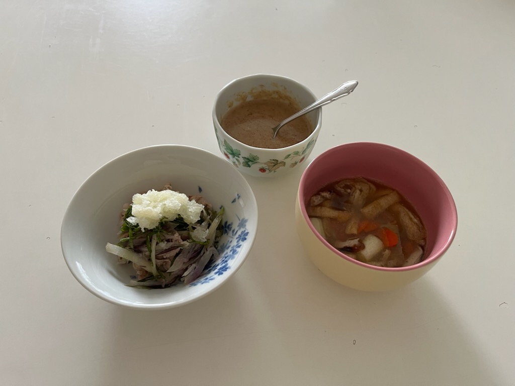 豚しゃぶ、ごまだれ、豚汁