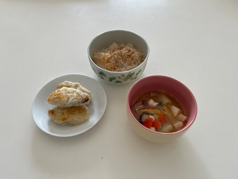 アジフライ、たらこ白滝、茹で汁の豚汁