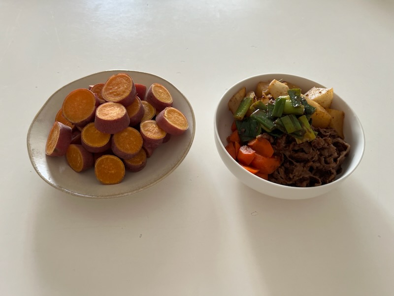 茹でさつまいも、牛肉と大根の韓国風煮