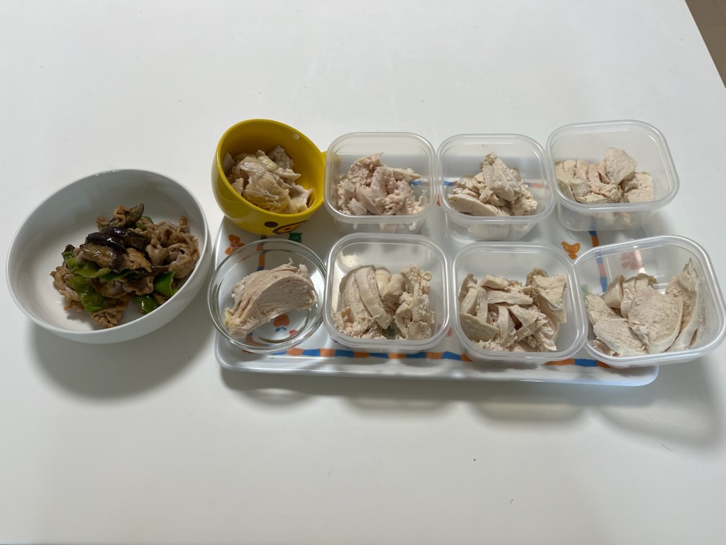 なすとピーマンのみそ炒め、茹で鶏むね肉