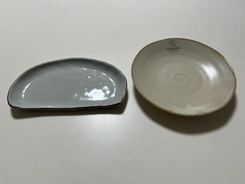 ナチュラルキッチンのお皿