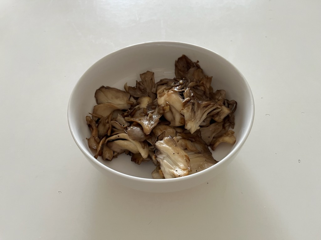 舞茸のガーリックバター醬油焼き