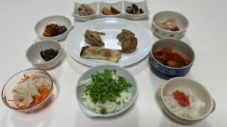 今日は副業🍰の日で、おかず作り🍳はお休み😞
