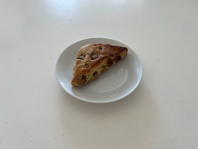 ミルクティースコーン