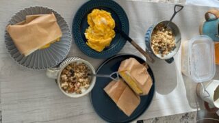 娘と作ったおしゃれな朝ごはん🥪＆クリスマスケーキの予約が始まりました🎂