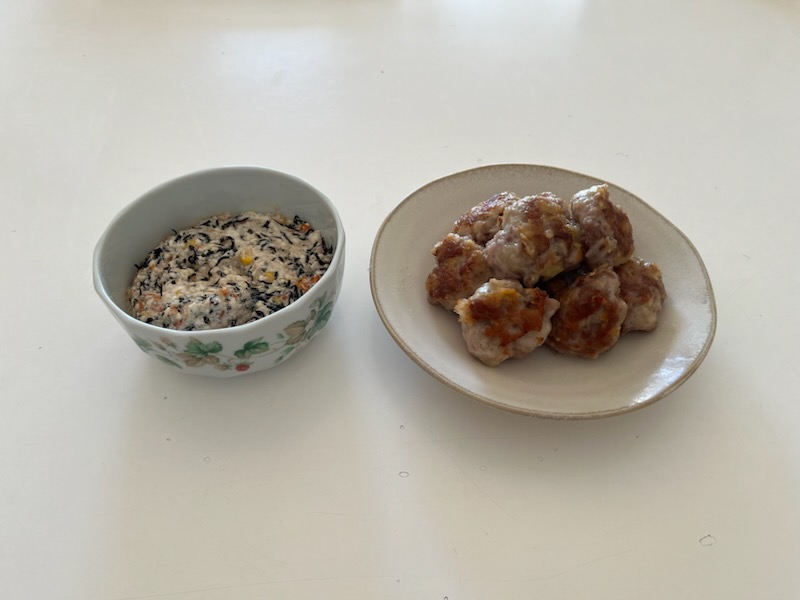 豆腐とひじきのサラダ、豚小間チーズボール