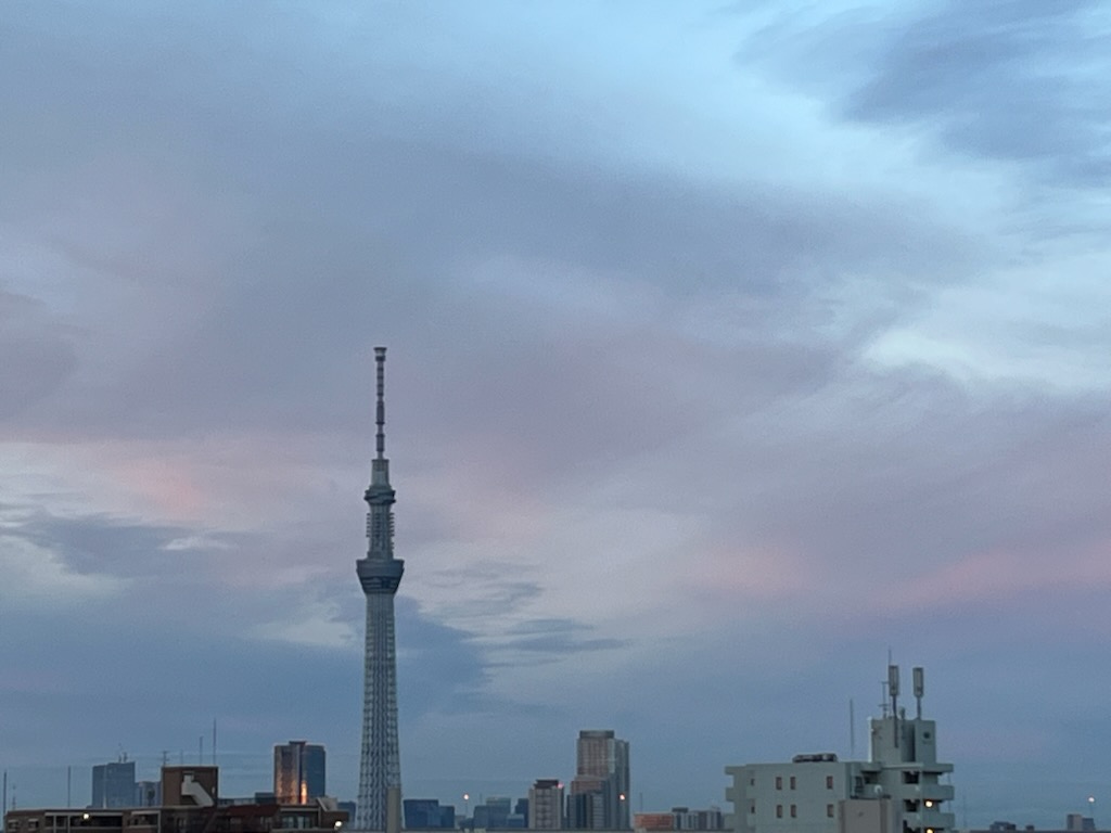 朝のスカイツリー