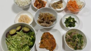 朝から楽しくおかず作り🍳＆断捨離を始めたい🚮