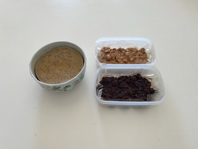 スイートポテトケーキ、オートミールチョコクランチ