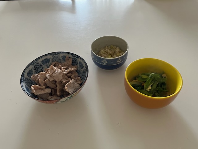 ゆで豚、ねぎダレ、豚汁