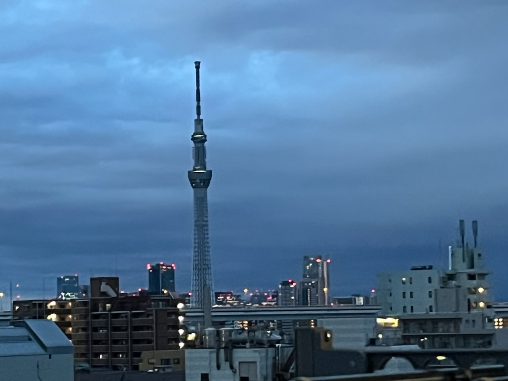 朝のスカイツリー