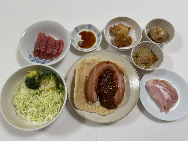 小皿に盛った料理