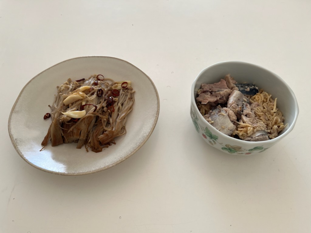 えのきのペペロンチーノ風、さば缶切干