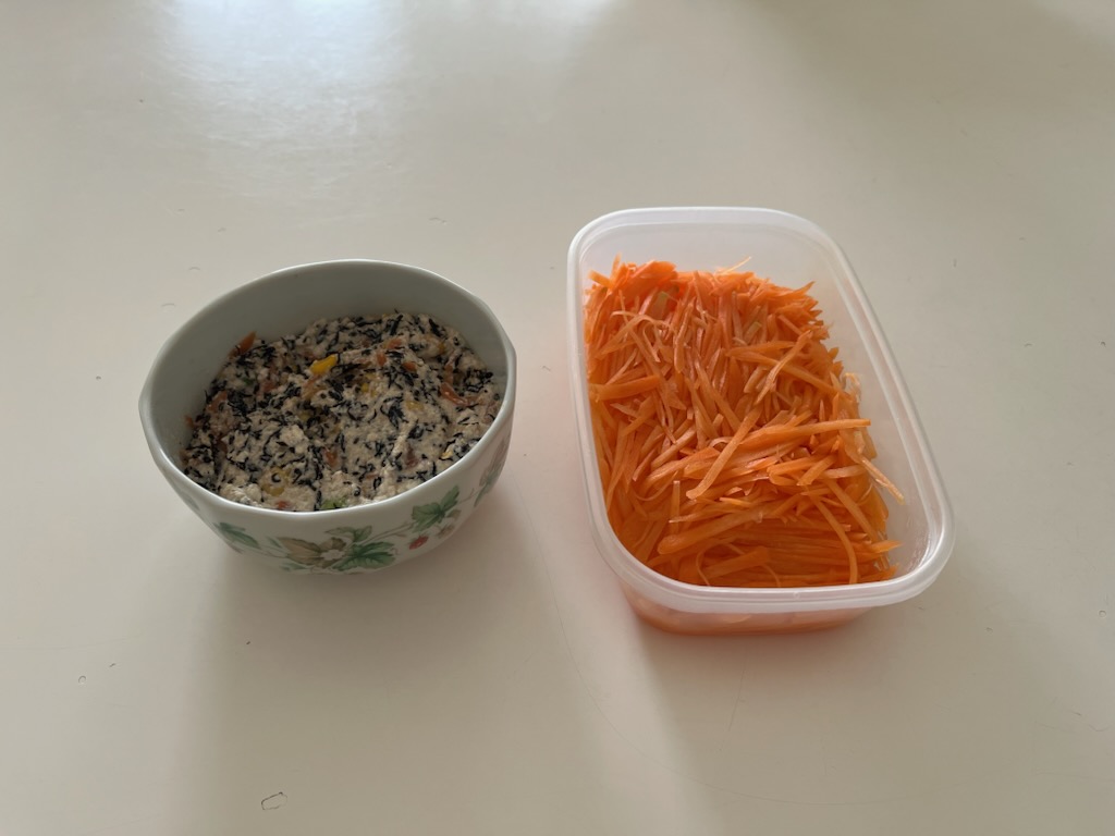 豆腐とひじきのカラフルサラダ、酢にんじん