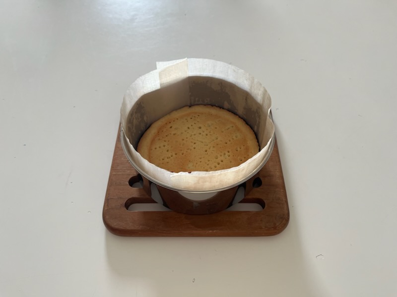 チーズケーキの下のクッキー