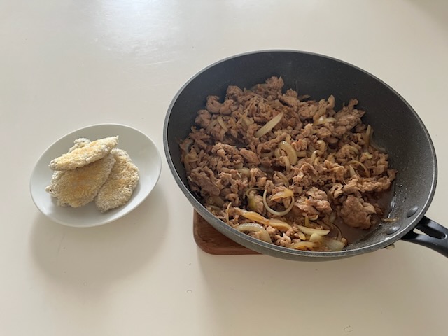 アジフライ、生姜焼き