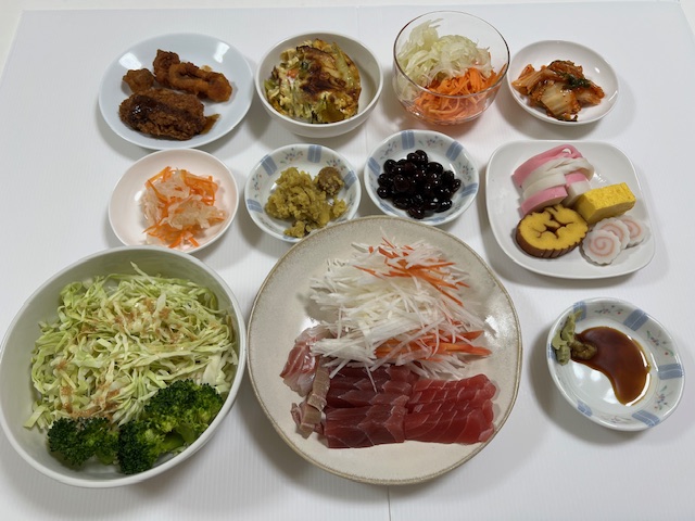 小皿に盛った料理