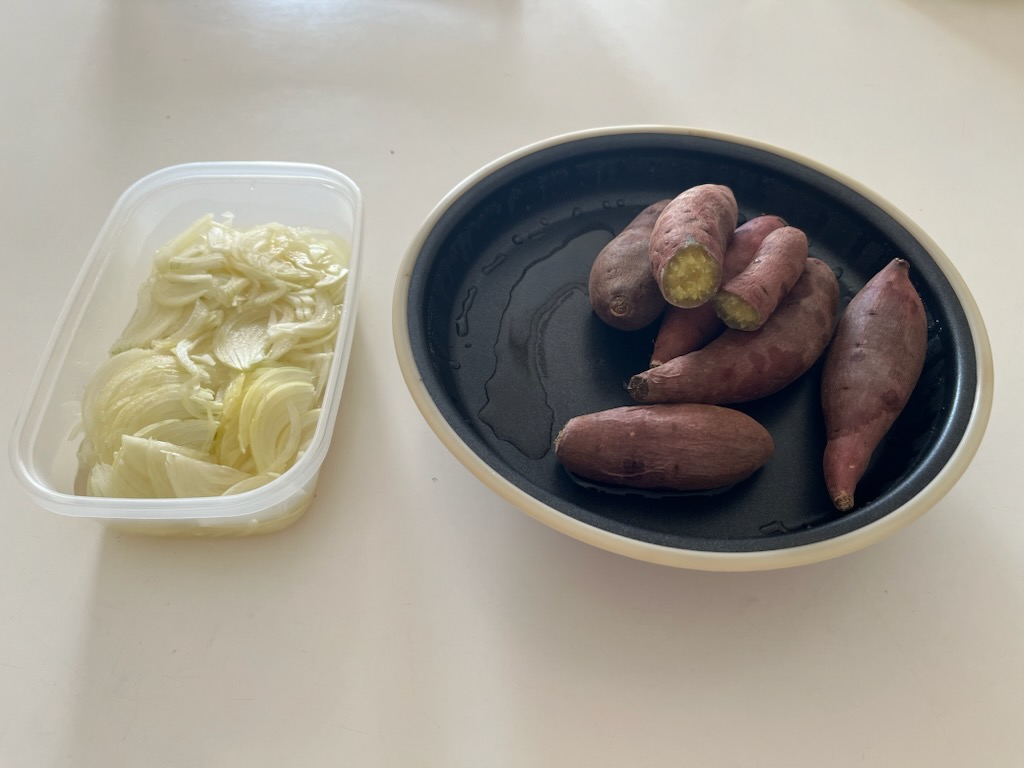 酢たまねぎ、焼き芋