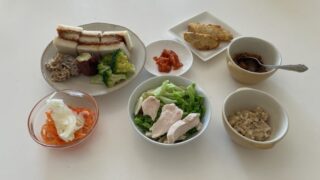 朝の空の変化が楽しい😊＆ミニミニブロッコリー成長中🥦