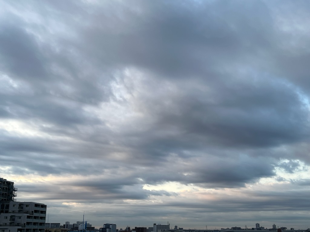 朝の雲