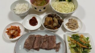 YouTubeを見ながら、のんびりおかず作り🍳