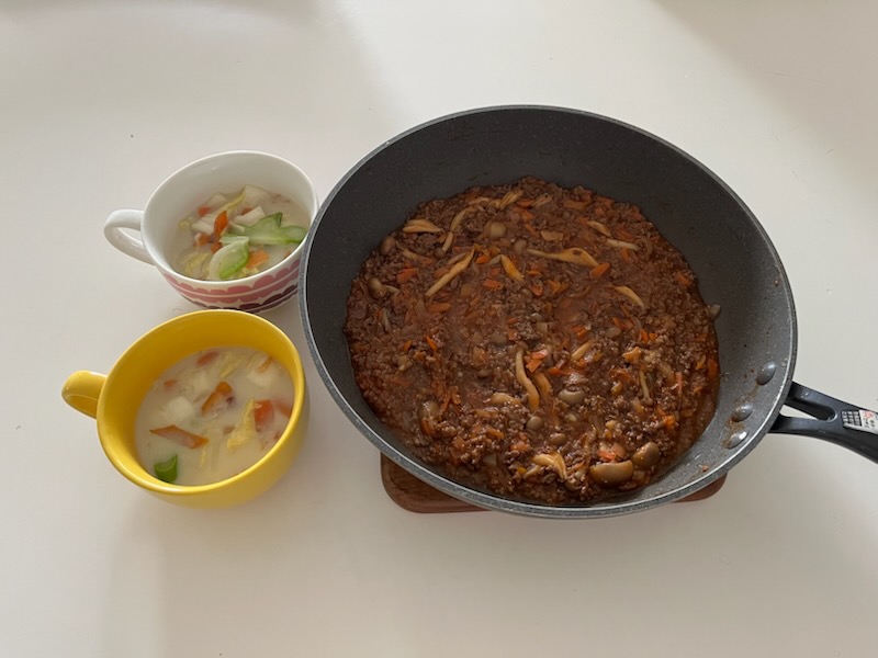 ミルクスープ、ミートソース