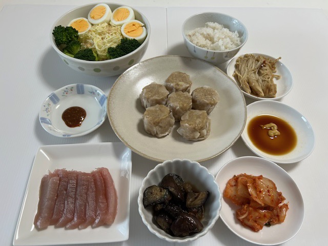 小皿に盛った料理