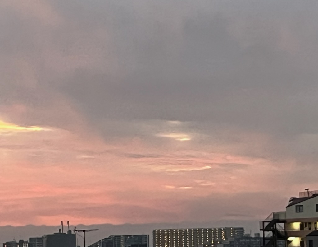 あさ５時１１分の空