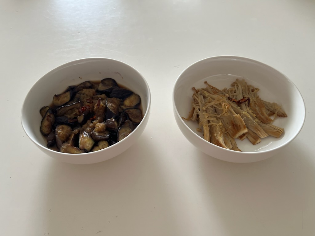 なす麵つゆ漬け、えのき焼き