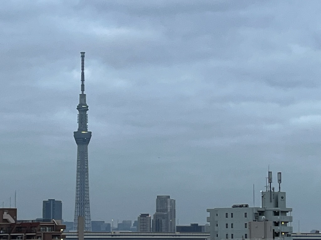 朝のスカイツリー