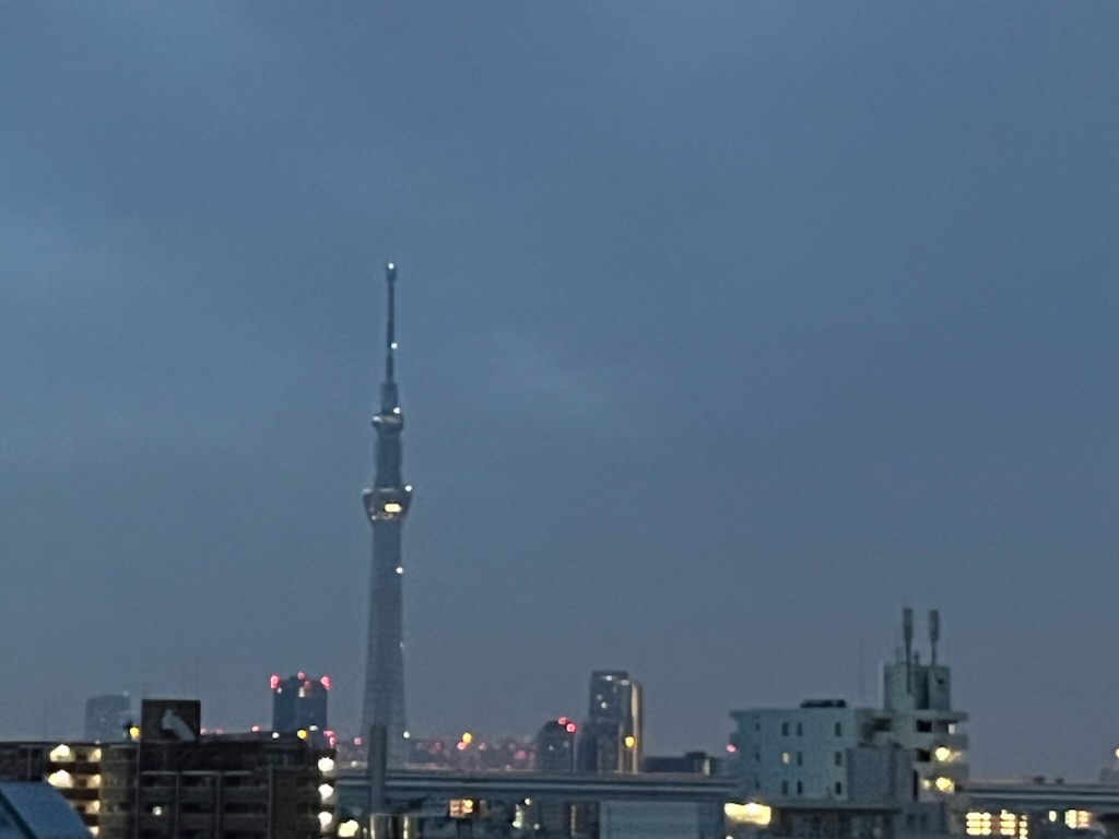 朝のスカイツリー