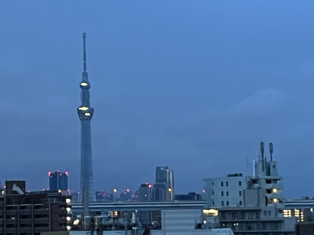 朝のスカイツリー