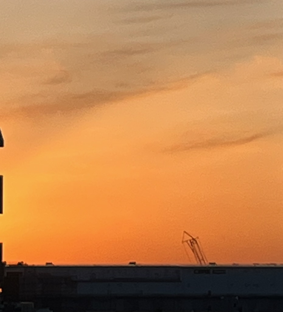 朝の空