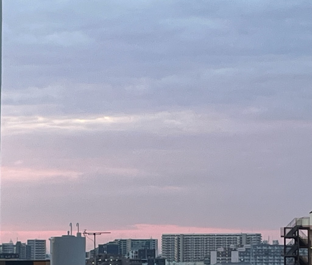 朝の空