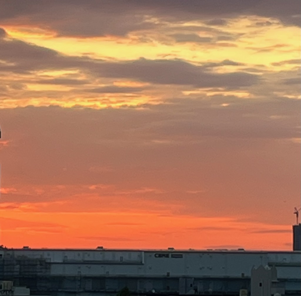 朝の空