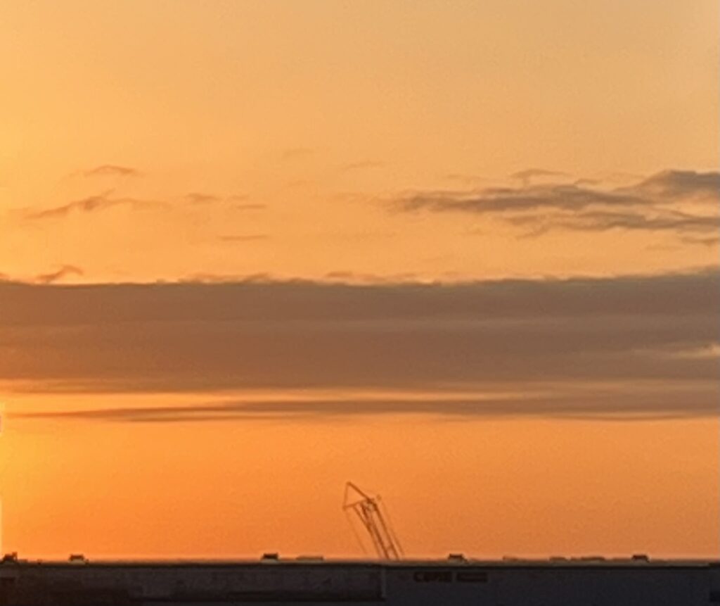 朝の空