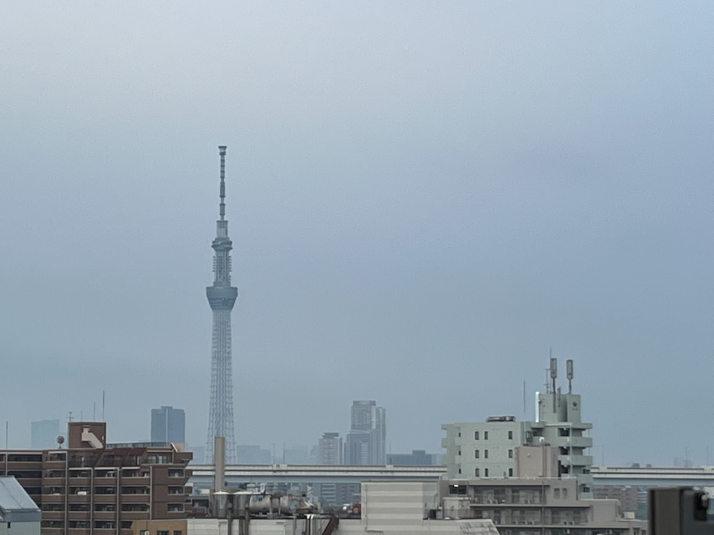 朝のスカイツリー
