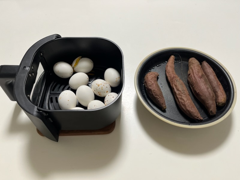 ノンフライヤーで焼き卵、レンジで焼き芋