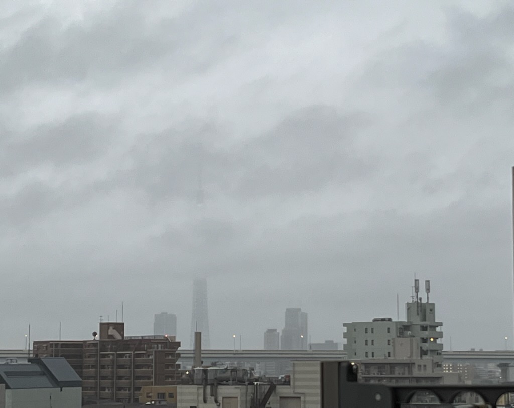 朝の空
