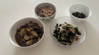 明日の私を助けるために、４種類のおかず作り🍳