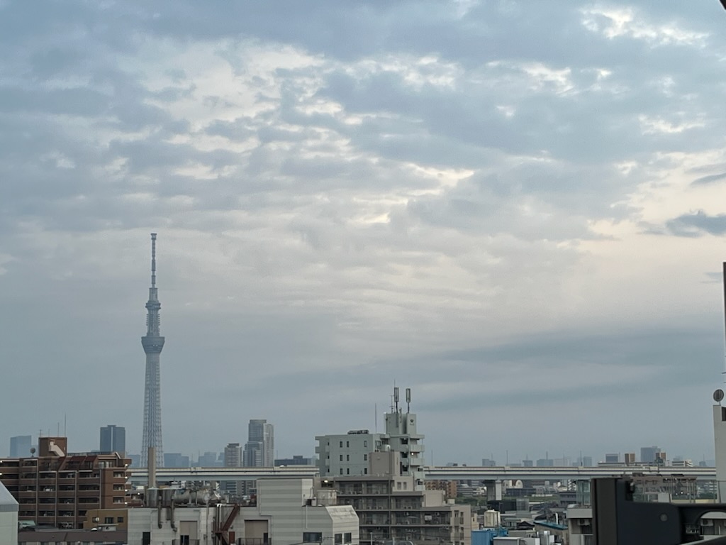 スカイツリーと雲